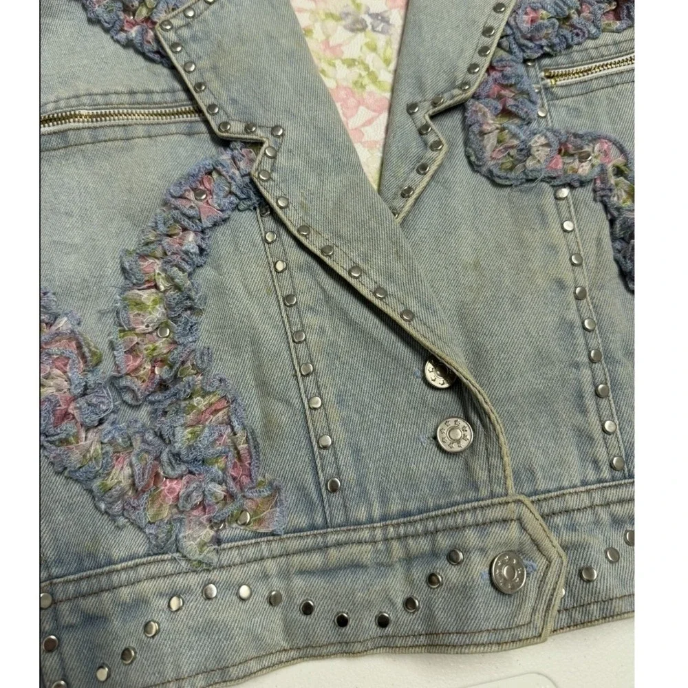 Vintage Jad's Designs Studded Lace Ruffle Denim Jacket‎ Light Wash Cropped 80s M